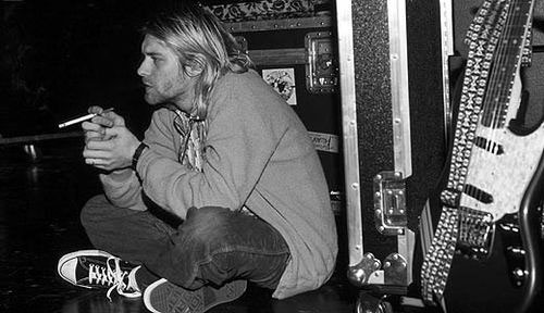 En su nota de suicidio, Cobain escribe: Desde los siete años he llegado a odiar a la humanidad, en general