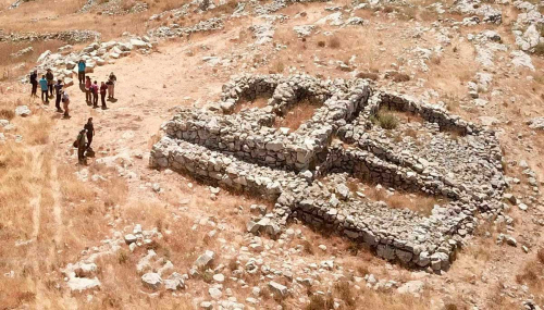El monte Ebal es identificado ahora por la mayoría de los académicos como el altar de Josué y uno de los primeros asentamientos más antiguos de Israel en Canaán