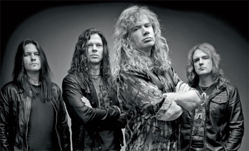 Dave Mustaine, al contrario que su mentor en el cristianismo Alice Cooper, se ha dado conocer por lo inoportuno de sus declaraciones y la hostilidad de sus relaciones