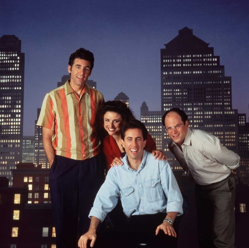 Los protagonistas de Seinfeld no son villanos pero son igualmente egoí­stas, mentirosos, egocéntricos y carecen de empatí­a alguna hacia el prójimo