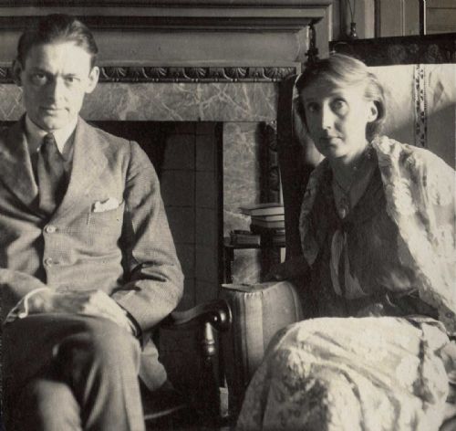 Virginia Woolf quiso considerarle muerto a partir de su conversión al cristianismo